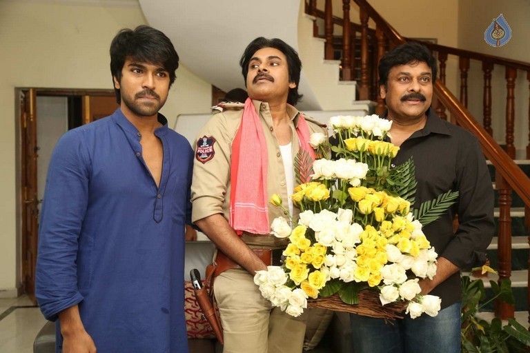 Pawan Kalyan meets Chiranjeevi - 15 / 74 photos