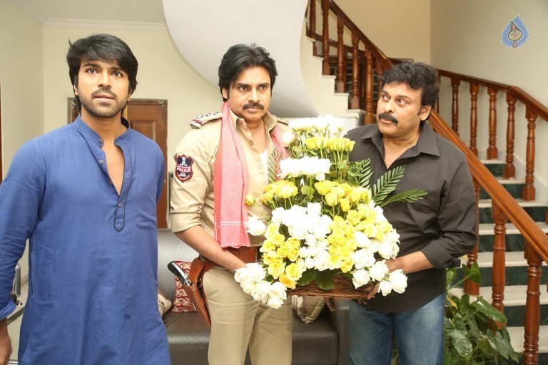 Pawan Kalyan meets Chiranjeevi - 20 / 74 photos