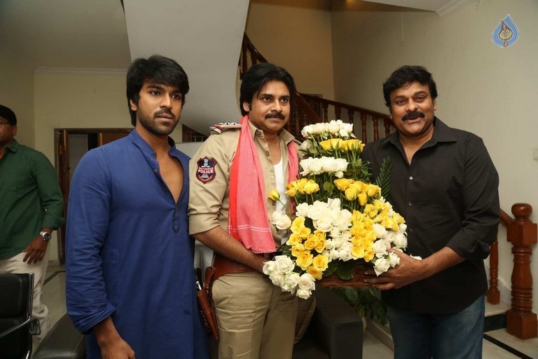 Pawan Kalyan meets Chiranjeevi - 29 / 74 photos