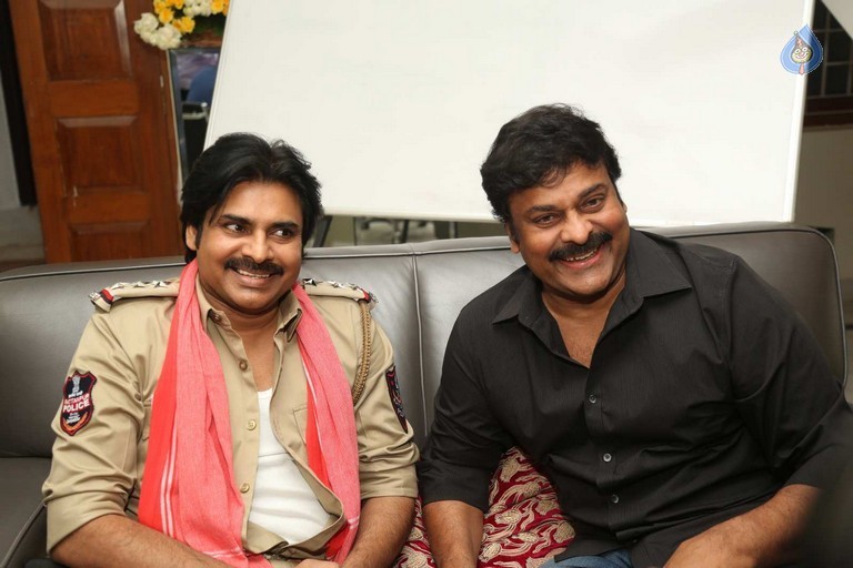 Pawan Kalyan meets Chiranjeevi - 30 / 74 photos