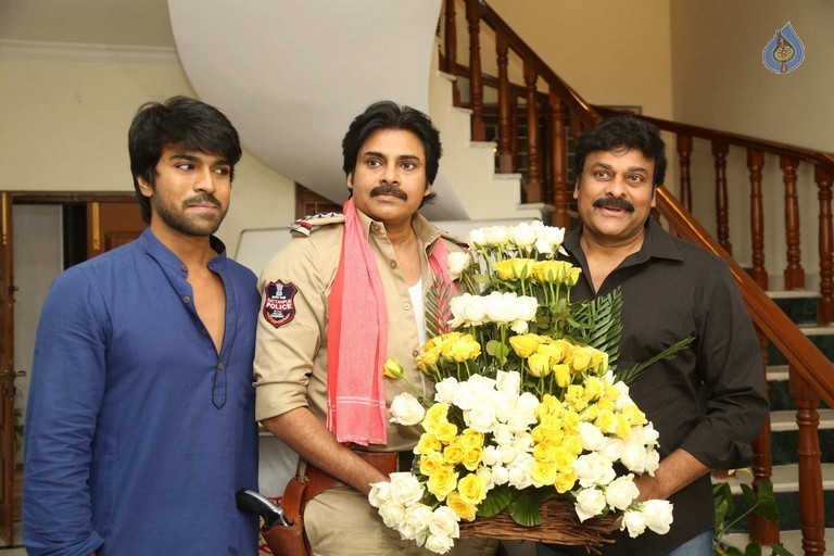 Pawan Kalyan meets Chiranjeevi - 59 / 74 photos