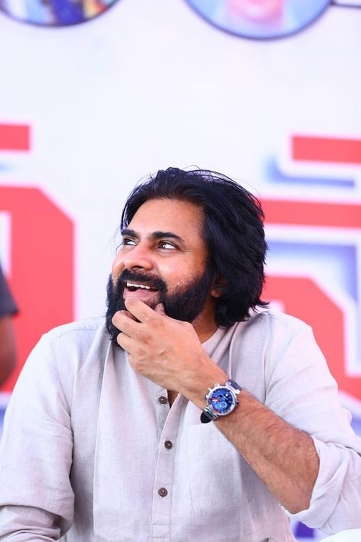 Pawan Kalyan Photos - 3 / 7 photos