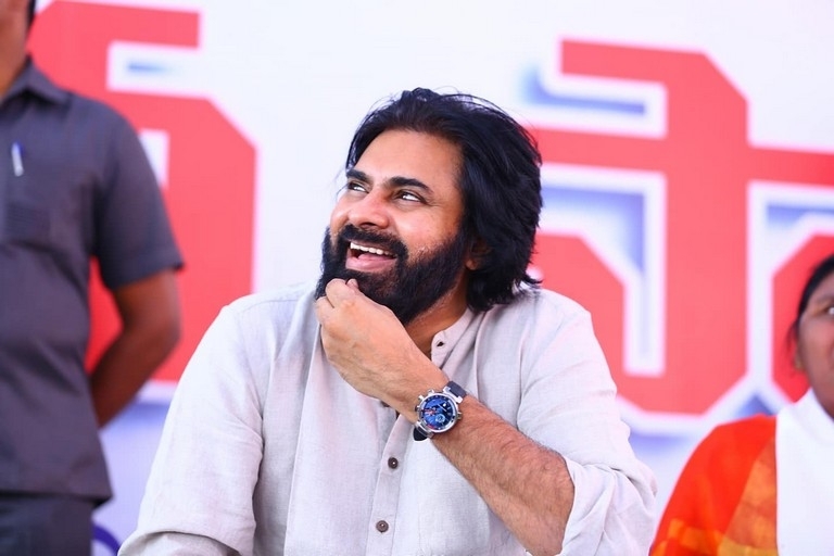 Pawan Kalyan Photos - 7 / 7 photos