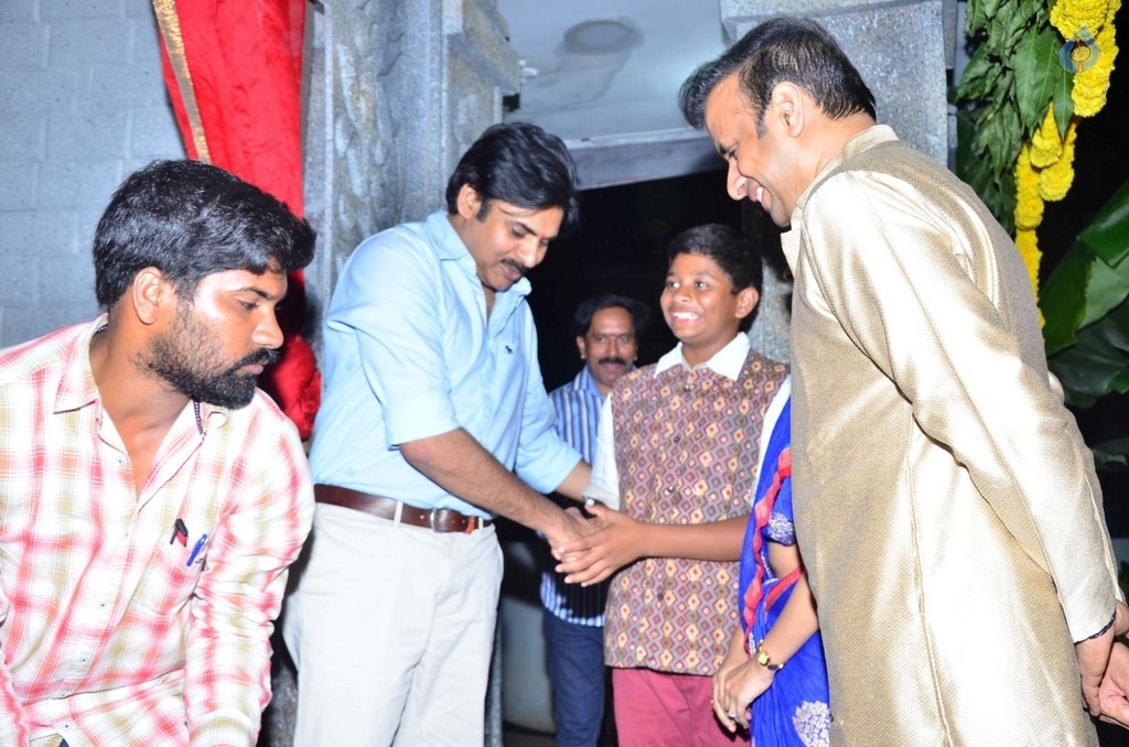 Pawan Kalyan Visits Andhra Prabha Ganapathi Pooja Photos - 24 / 41 photos