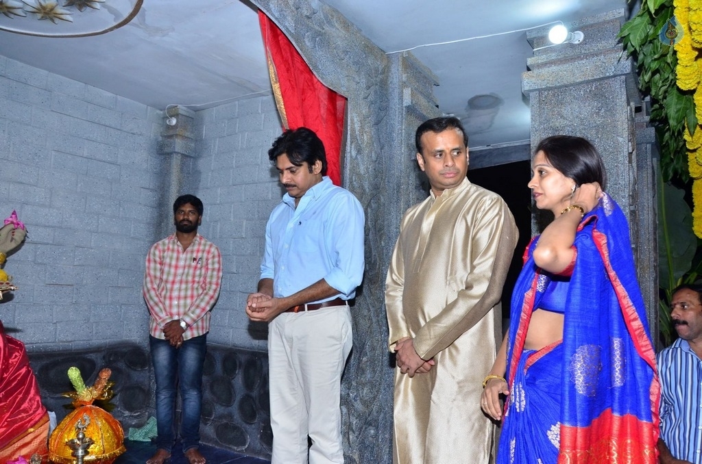 Pawan Kalyan Visits Andhra Prabha Ganapathi Pooja Photos - 41 / 41 photos