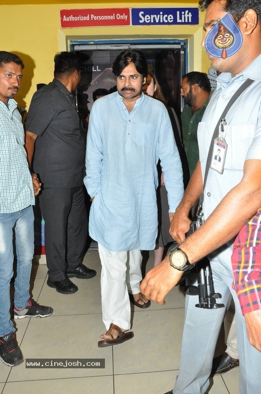 Pawan Kalyan Watches Rangasthalam Movie - 25 / 42 photos
