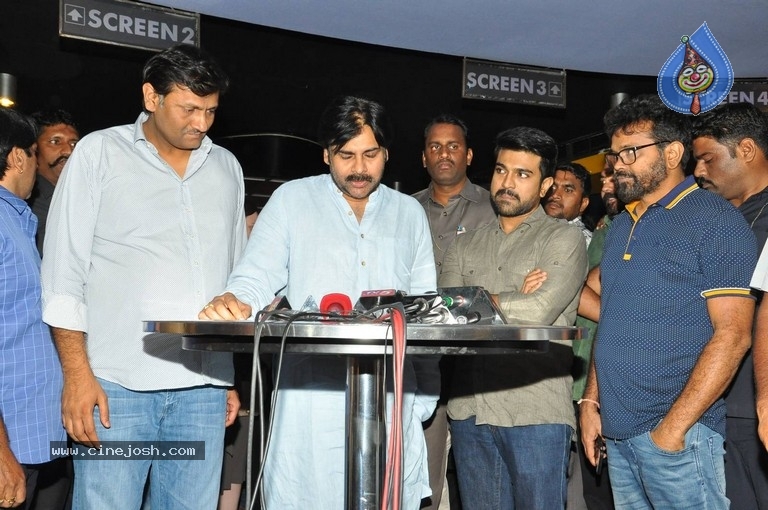 Pawan Kalyan Watches Rangasthalam Movie - 30 / 42 photos