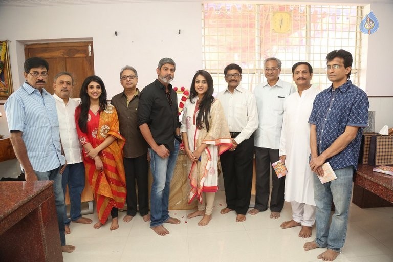 Pooja Sankeerthanalu Album Launch - 17 / 100 photos