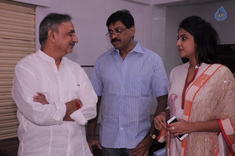 Pooja Sankeerthanalu Album Launch - 74 / 100 photos