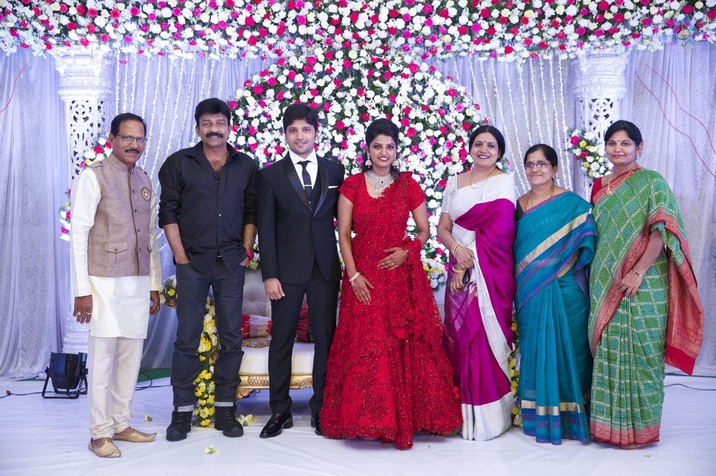 Prabhu Teju and Varsha Wedding Reception Photos - 35 / 58 photos