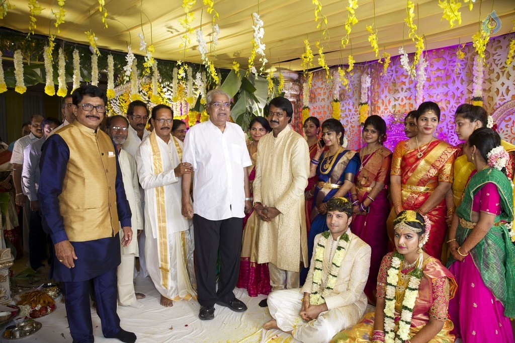 Prabhu Teju and Varsha Wedding Reception Photos - 37 / 58 photos