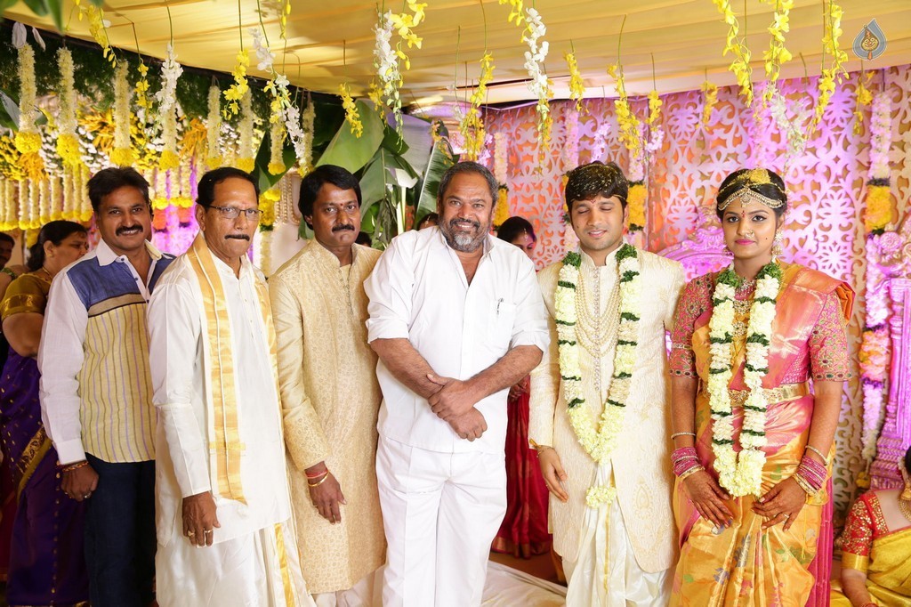 Prabhu Teju and Varsha Wedding Reception Photos - 46 / 58 photos
