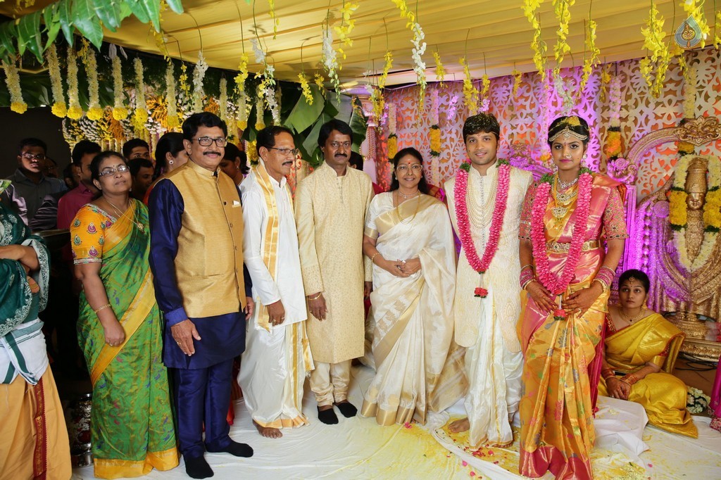 Prabhu Teju and Varsha Wedding Reception Photos - 50 / 58 photos