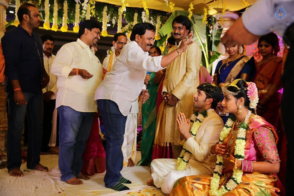 Prabhu Teju and Varsha Wedding Reception Photos - 53 / 58 photos