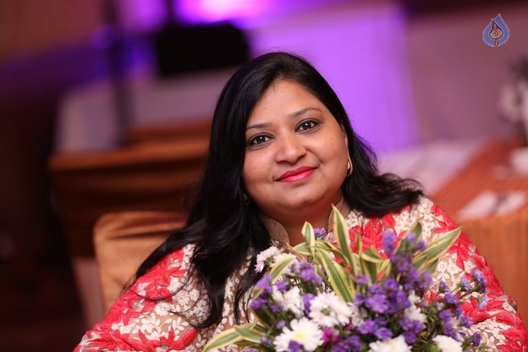 Pradeep and Radha Wedding Anniversary - 60 / 105 photos