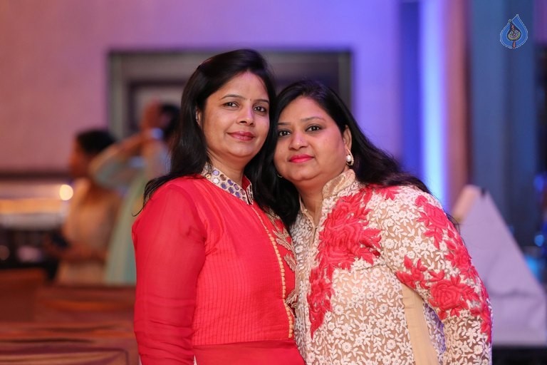 Pradeep and Radha Wedding Anniversary - 85 / 105 photos