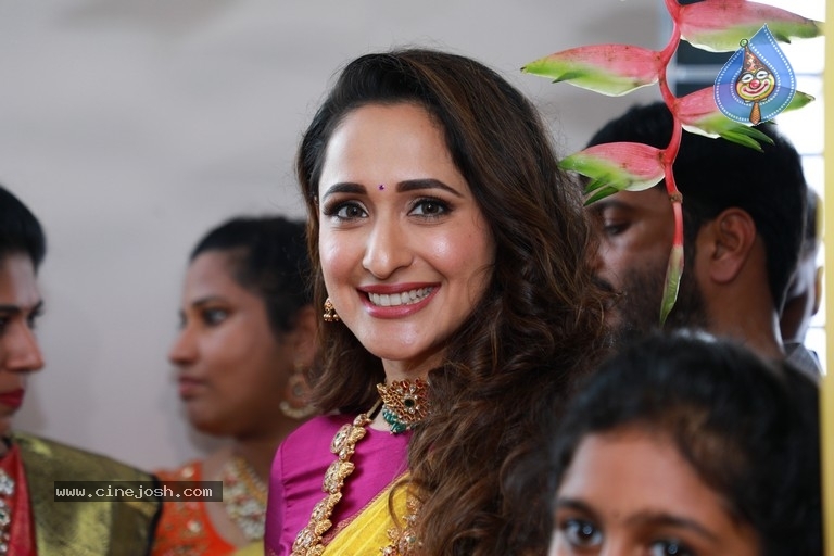 Hiya Designer Jewellery Showroom Launch - 1 / 51 photos