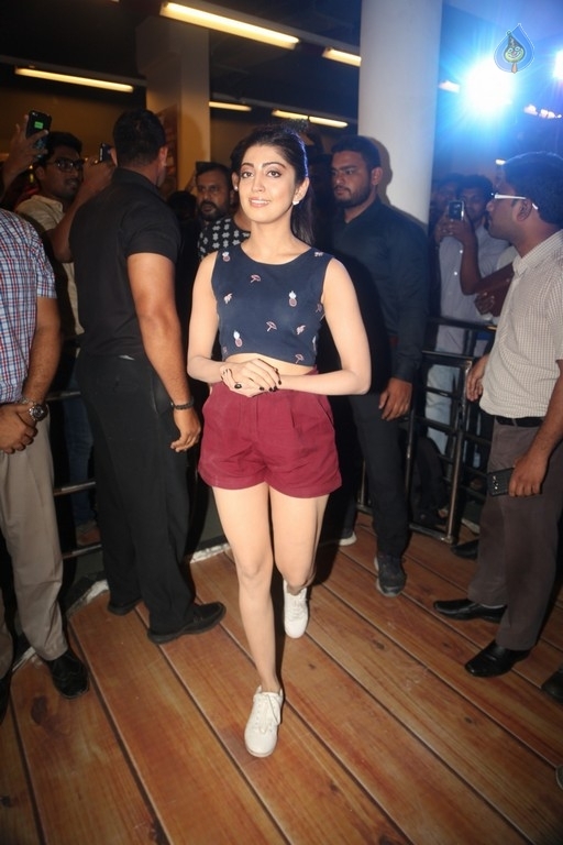 Pranita Subhash Launches FBB Dasara Collection - 8 / 42 photos