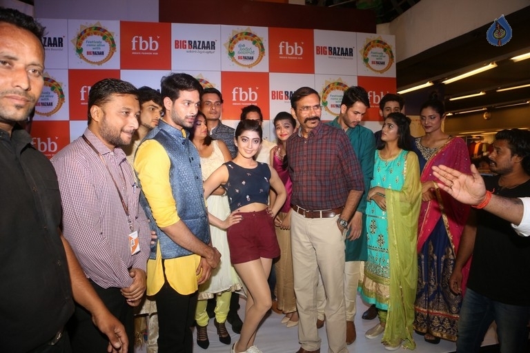 Pranita Subhash Launches FBB Dasara Collection - 26 / 42 photos