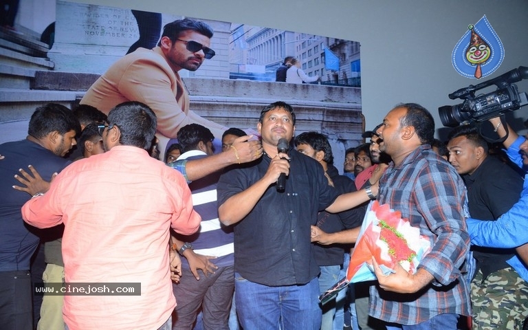 Prati Roju Panduga Movie Bus Tour Photos - 18 / 21 photos