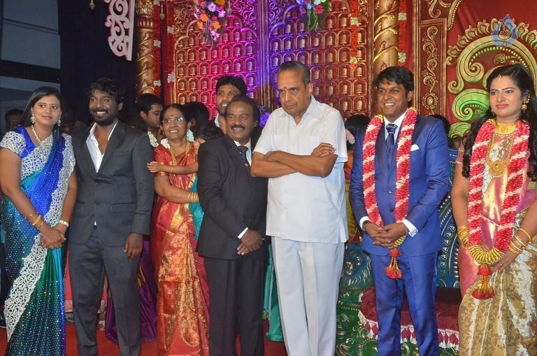 Producer Vinoth Kumar and Sindhu Wedding Reception - 37 / 42 photos