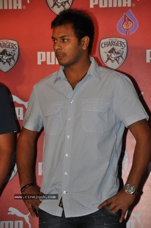 Puma Unveils Deccan Chargers Team Jersy and Fanwear - 62 / 79 photos