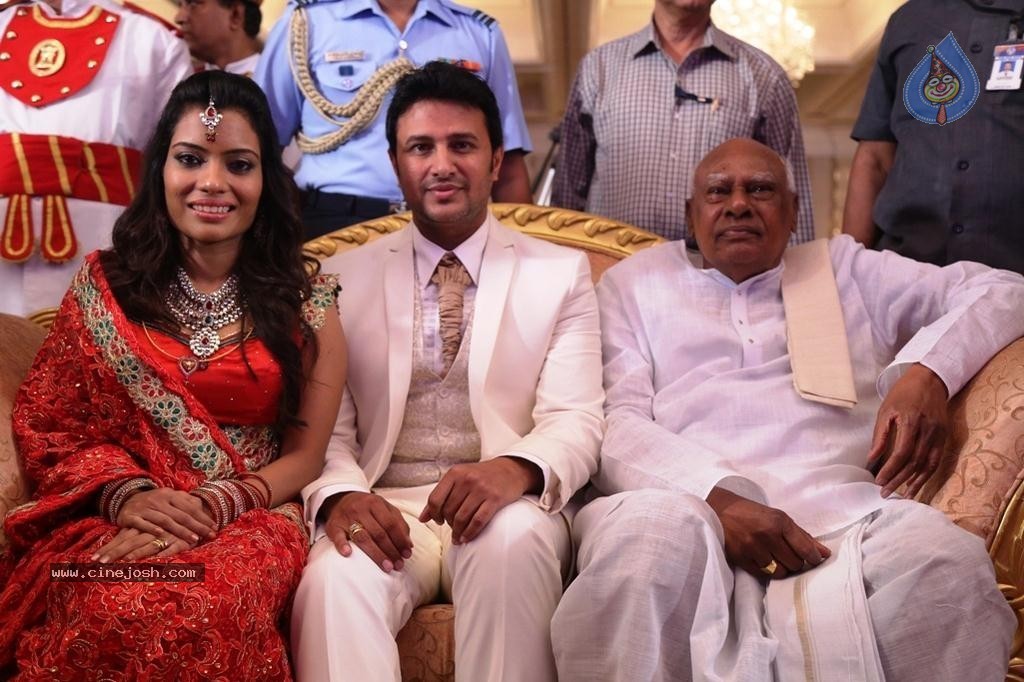 Raja and Amritha Marriage Reception Photos - 32 / 78 photos