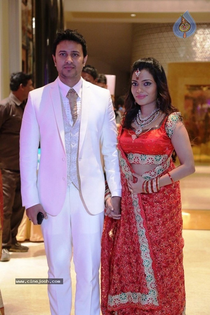 Raja and Amritha Marriage Reception Photos - 75 / 78 photos