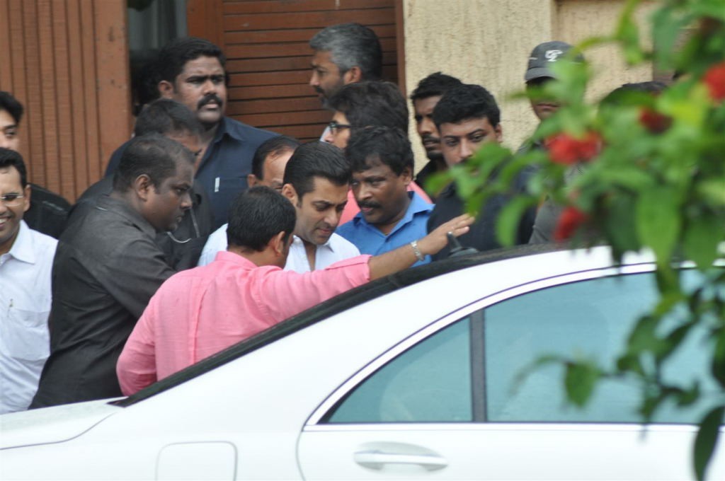 Rajesh Khanna Condolence Meet - 31 / 54 photos