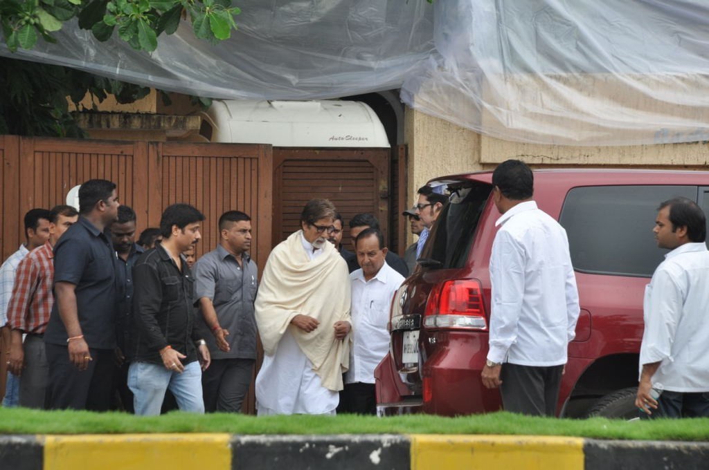 Rajesh Khanna Condolence Meet - 37 / 54 photos