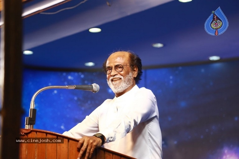 Rajinikanth Political Announcement Photos - 8 / 11 photos