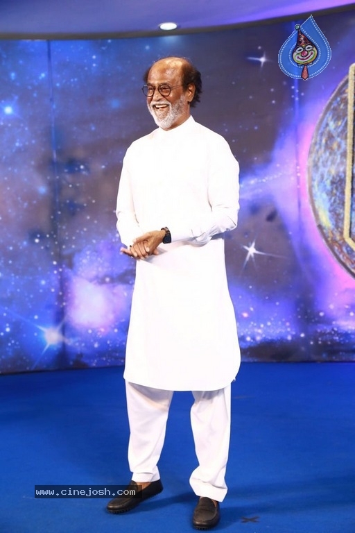 Rajinikanth Political Announcement Photos - 9 / 11 photos