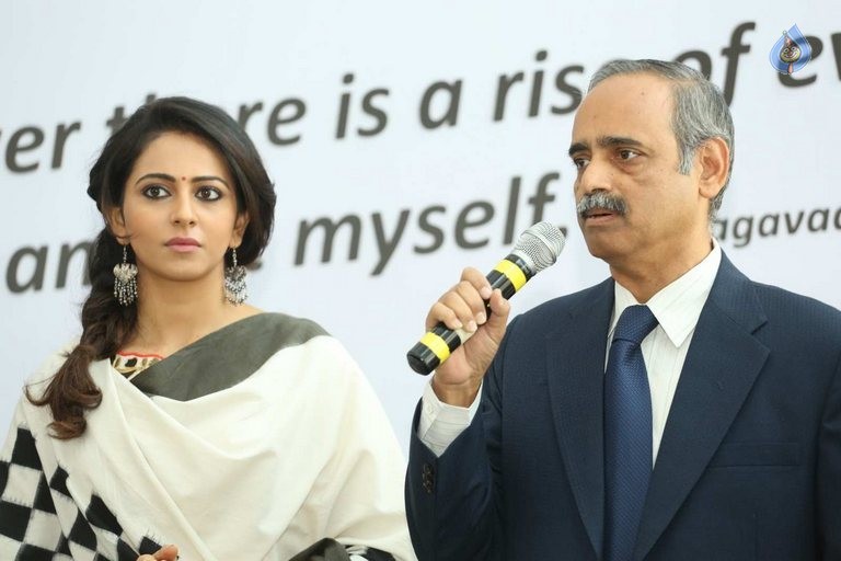 Rakul Preet Singh at Appollo Children's Day Celebrations  - 55 / 73 photos