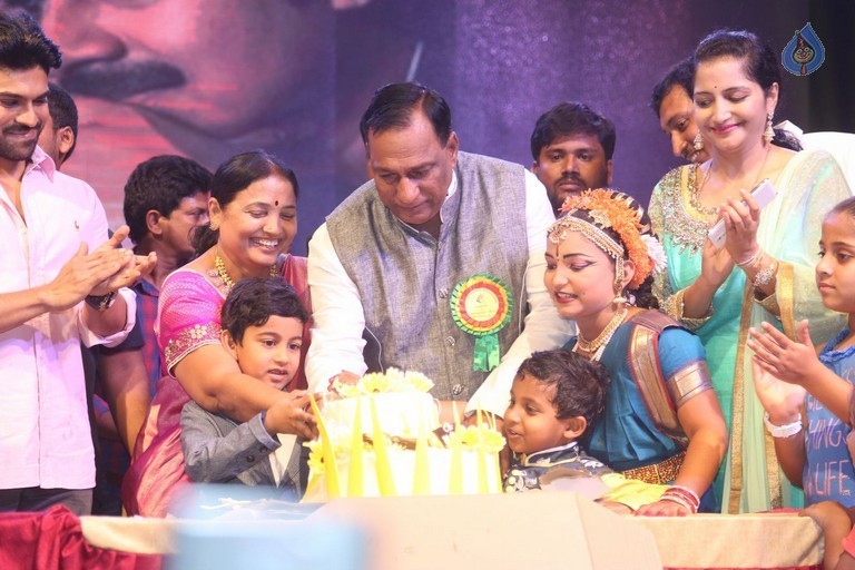 Ram Charan at Malla Reddy Engineering College - 13 / 62 photos