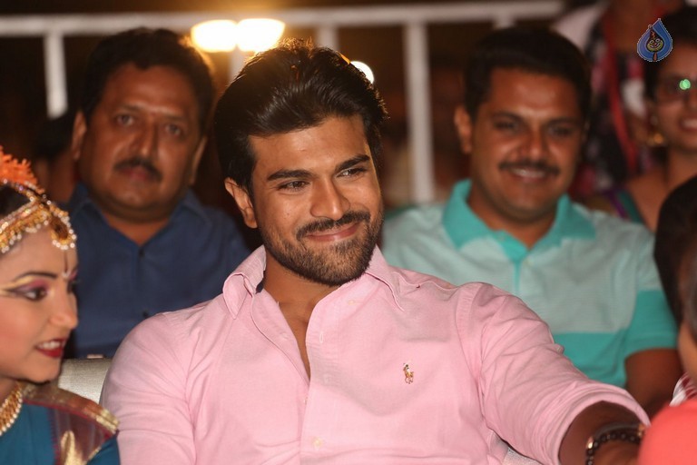 Ram Charan at Malla Reddy Engineering College - 15 / 62 photos