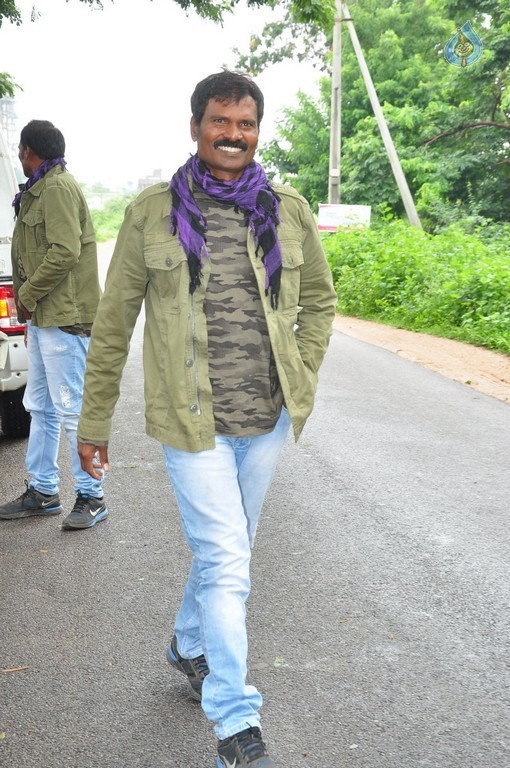 Ram Laxman Donates 1 Lakh for Sphoorthi Jyothi Foundation - 8 / 41 photos