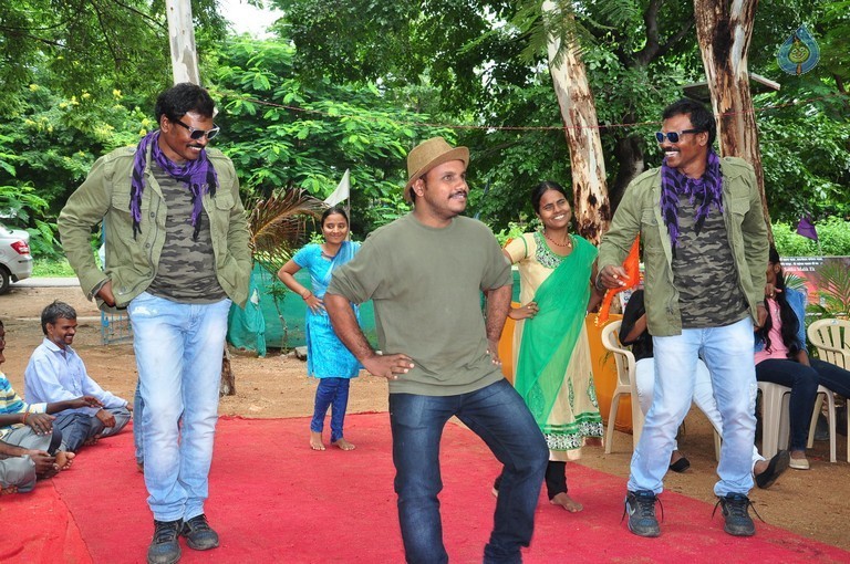 Ram Laxman Donates 1 Lakh for Sphoorthi Jyothi Foundation - 12 / 41 photos