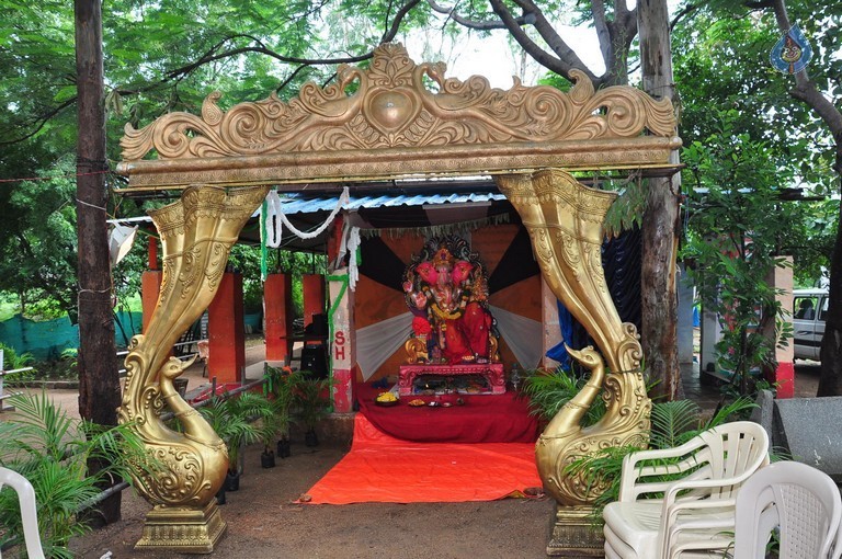 Ram Laxman Donates 1 Lakh for Sphoorthi Jyothi Foundation - 15 / 41 photos