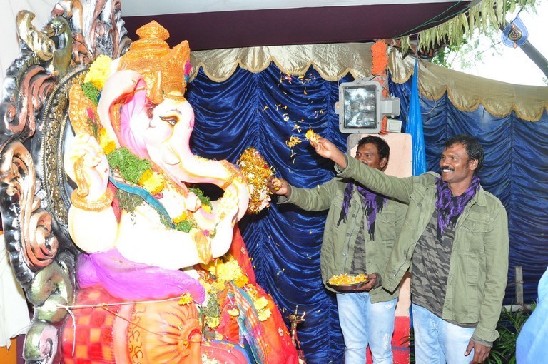 Ram Laxman Donates 1 Lakh for Sphoorthi Jyothi Foundation - 39 / 41 photos