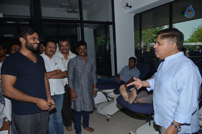 Ramcharan Birthday Celebrations at Chiranjeevi Blood Bank - 12 / 42 photos