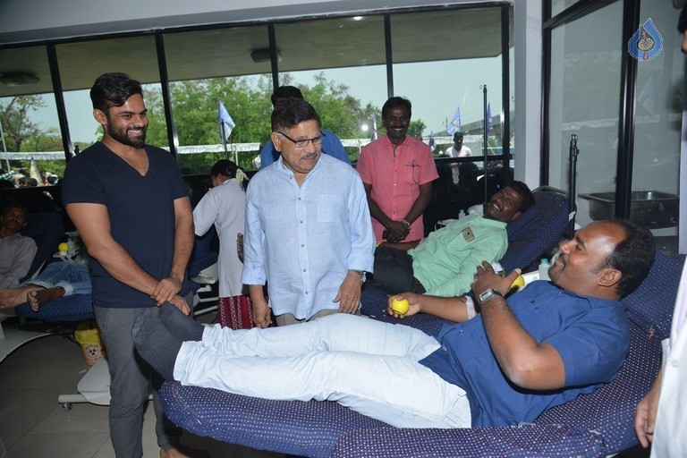 Ramcharan Birthday Celebrations at Chiranjeevi Blood Bank - 17 / 42 photos