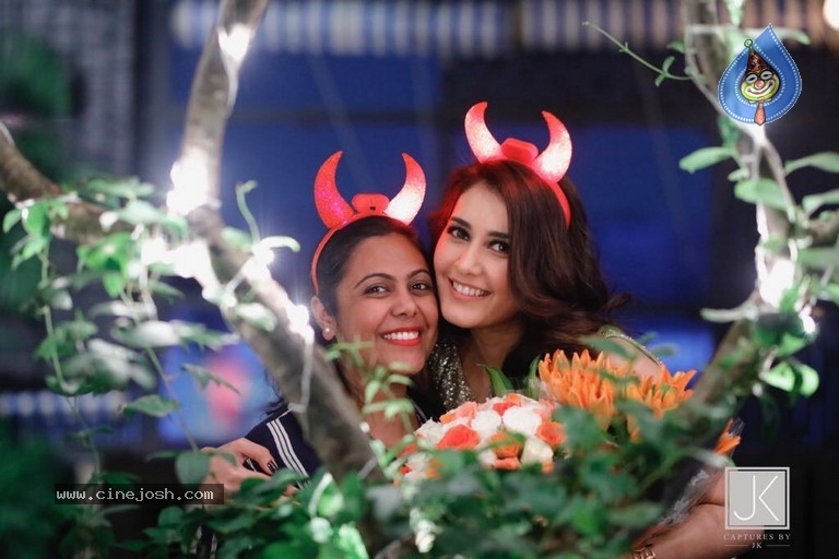 Rashi Khanna Birthday Celebrations - 39 / 42 photos