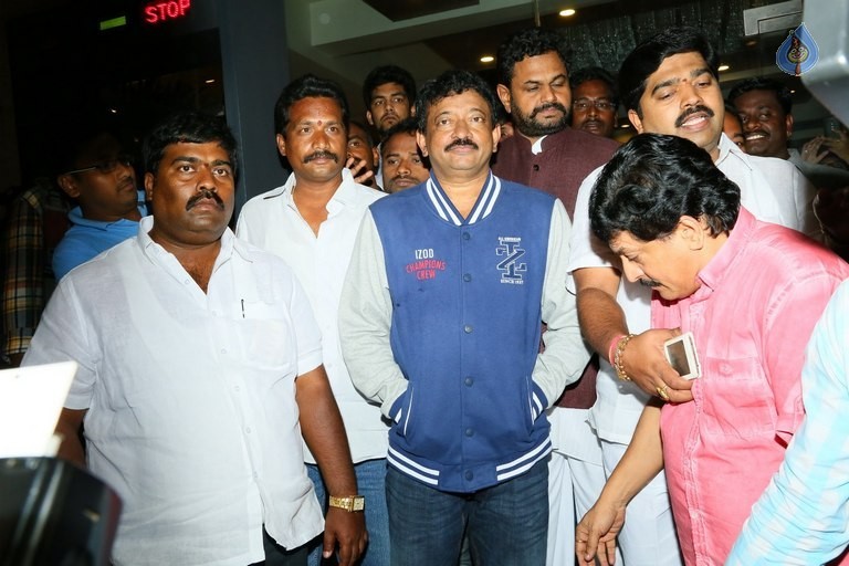 RGV at Vijayawada - 35 / 39 photos