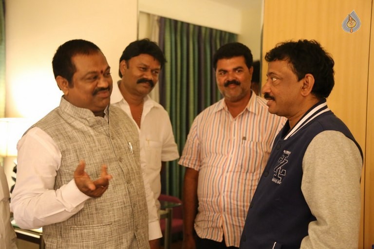 RGV at Vijayawada - 38 / 39 photos