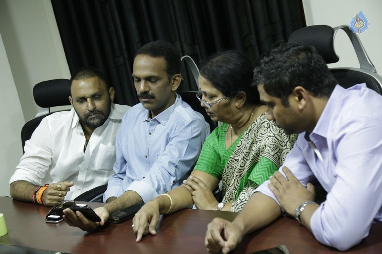 RGV Meets Vangaveeti and Devineni Families - 37 / 39 photos