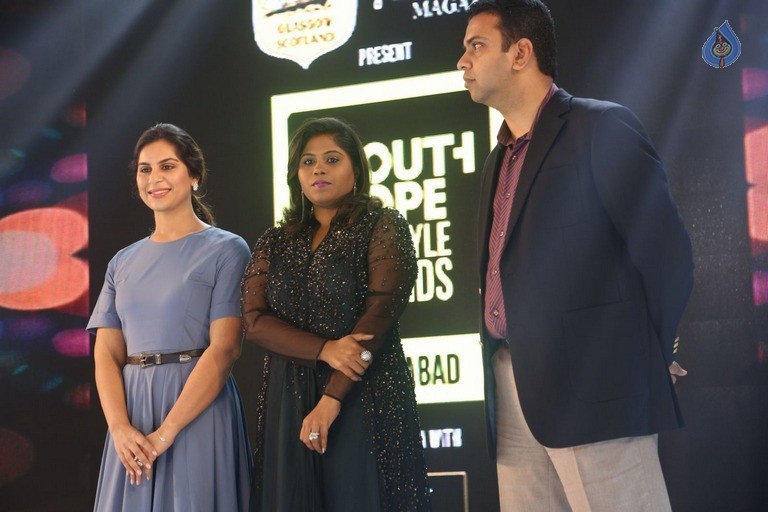 Ritz South Scope Lifestyle Award 2016 Event Photos - 115 / 125 photos