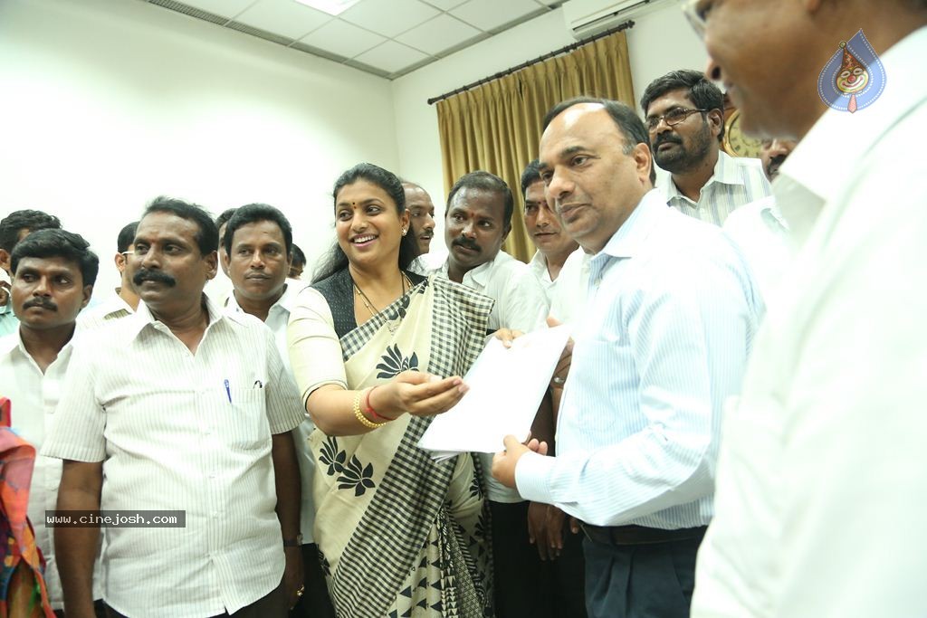 Roja Meets Southern Railway General Manager - 51 / 52 photos