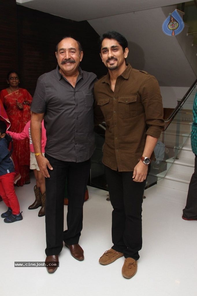 Romeo Juliet Tamil Movie Premiere Show - 34 / 50 photos