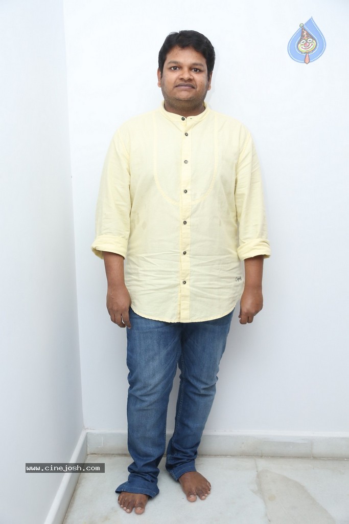 Run Raja Run Music Director Ghibran Stills - 8 / 39 photos