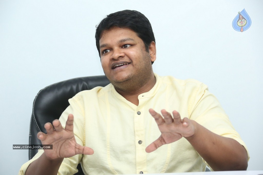 Run Raja Run Music Director Ghibran Stills - 9 / 39 photos